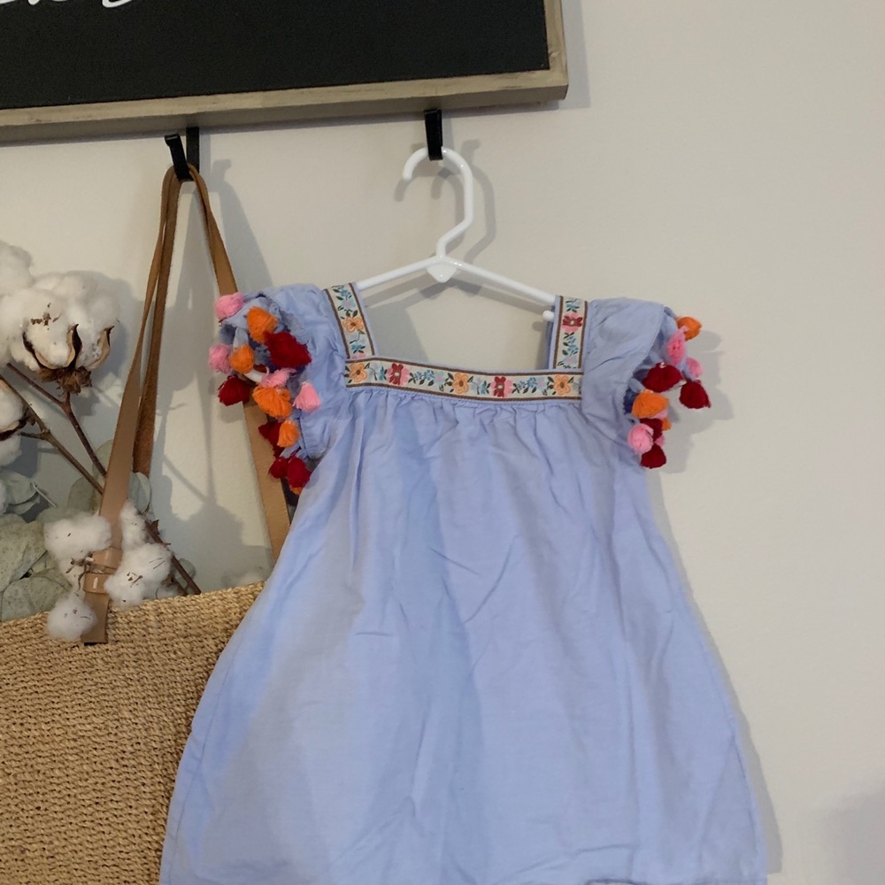 Girls dress
